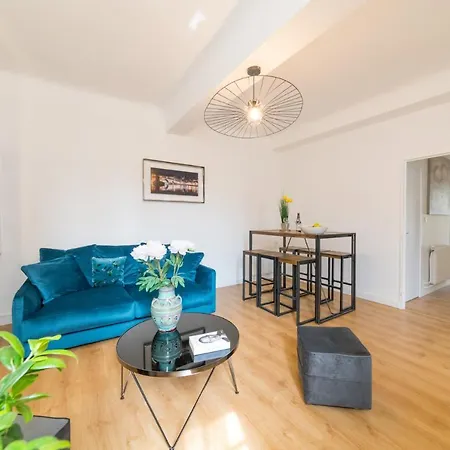 Appartement LE PALAIS DU CHÊNE NOIR WiFI GRATUIT à Avignon Extérieur photo