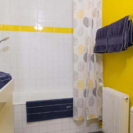 Appartement LE PALAIS DU CHÊNE NOIR WiFI GRATUIT à Avignon Extérieur photo